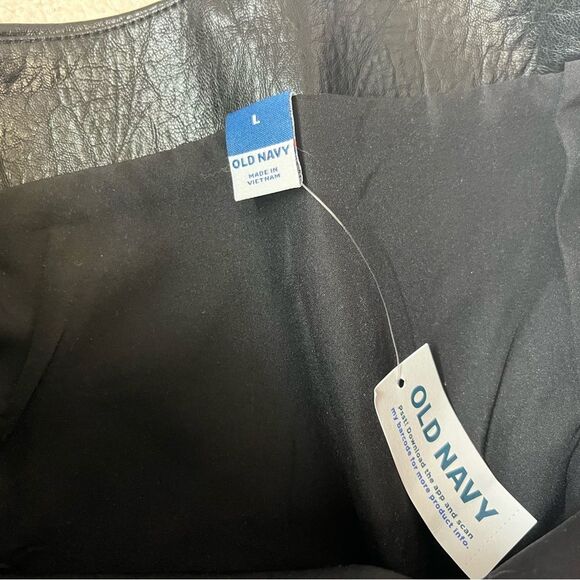 NWT OLD NAVY FAUX LEATHER MINI SKIRT SIZE LARGE WOMENS - Picture 3 of 7